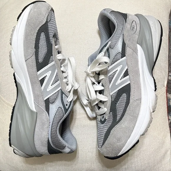 New Balance FuelCell 990v6 Lace in Gray and White (Boys Size 6.5 US, 39 EU) - Picture 5 of 11